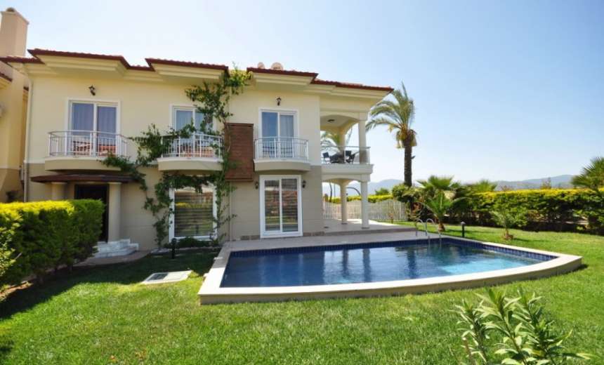 Fethiye Seafront Villa - Calis Beach - Private garden and pool