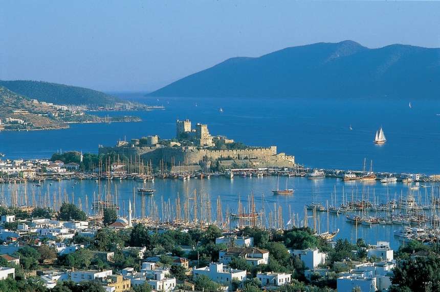 Bodrum Town Castle View Apartment - Stunning Bodrum views