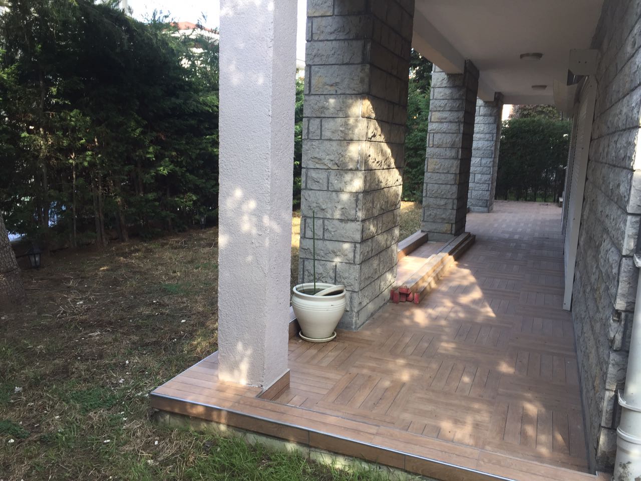 Istanbul Apartment In Distinguished Zekeriyakoy - Gardens and terraces