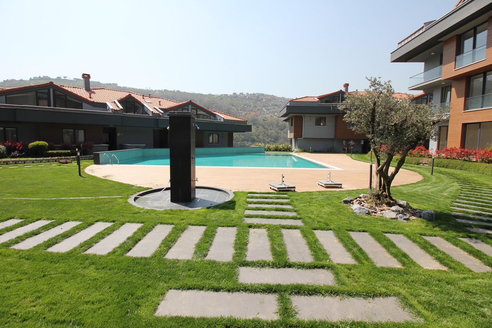 Nature Setting Distinguished Istanbul Apartment - Stunning gardens