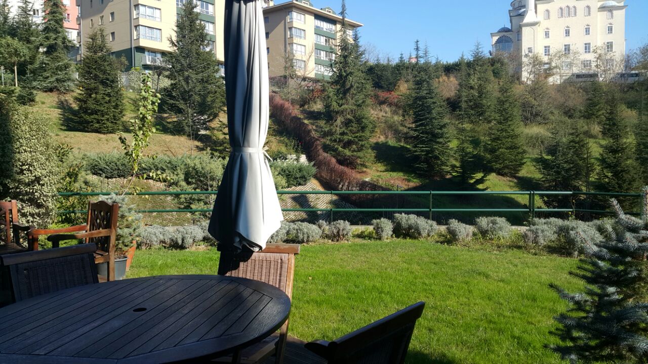 Istanbul Garden Apartment - Maslak - Views of mini forest