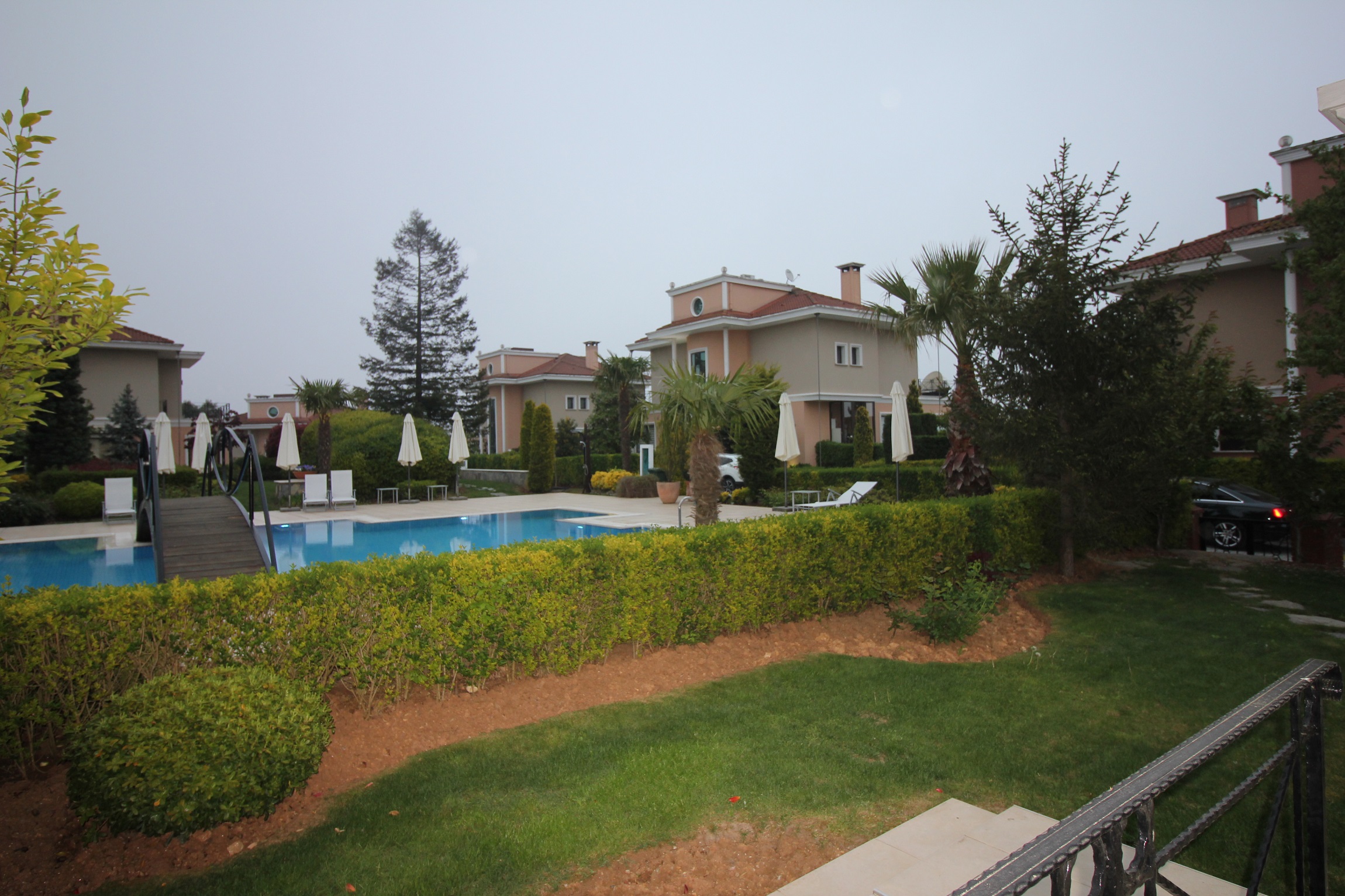 Spacious Villa In Zekeriyakoy, Istanbul - Private estate
