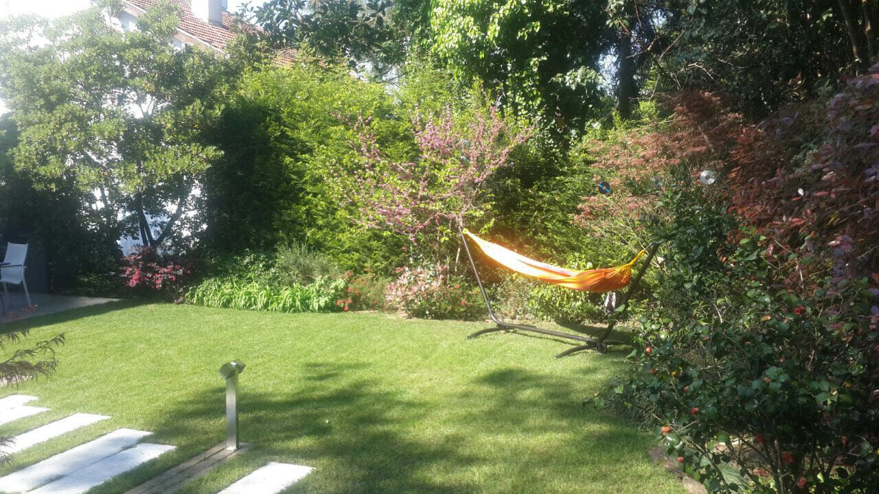 Luxury Villa In Istanbul - Levent - Mature gardens