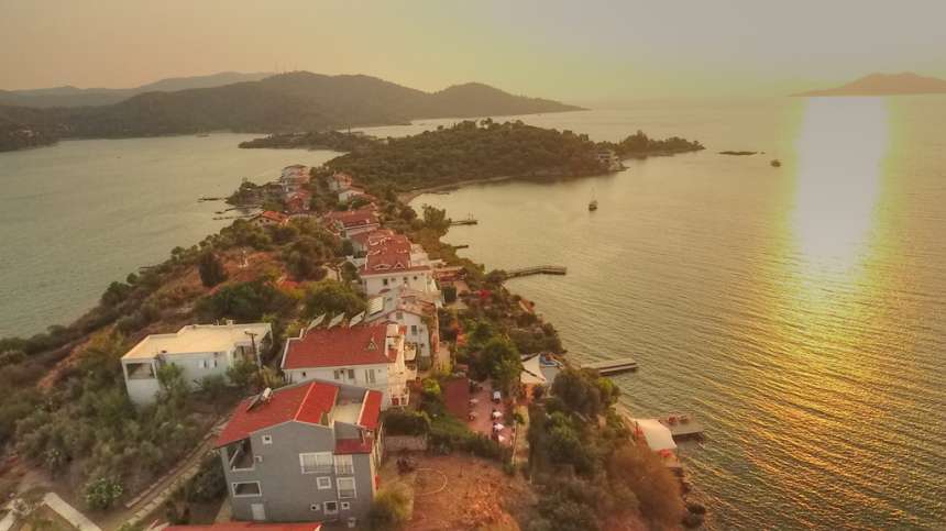 Large Sea Front Villa - Sovalye Island - Exclusive island