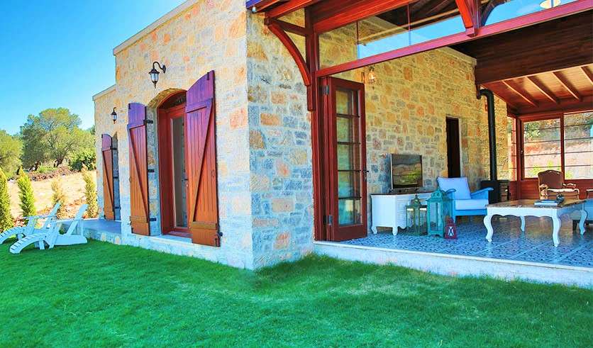 Countryside Stone House - Yalicitflik, Bodrum - Lawned gardens