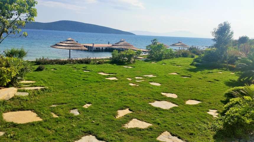 Luxurious Sea Front Bodrum Town Villas - Meters to the beach