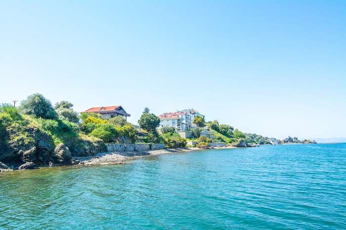 Beach Front Private Villa - Sovalye Island -Paces to the beach