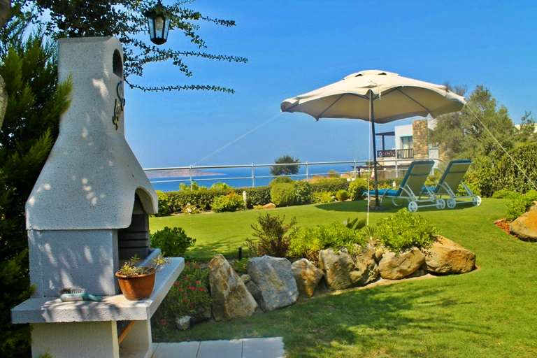 Gumusluk Sea View Apartment, Bodrum - Built in barbecue