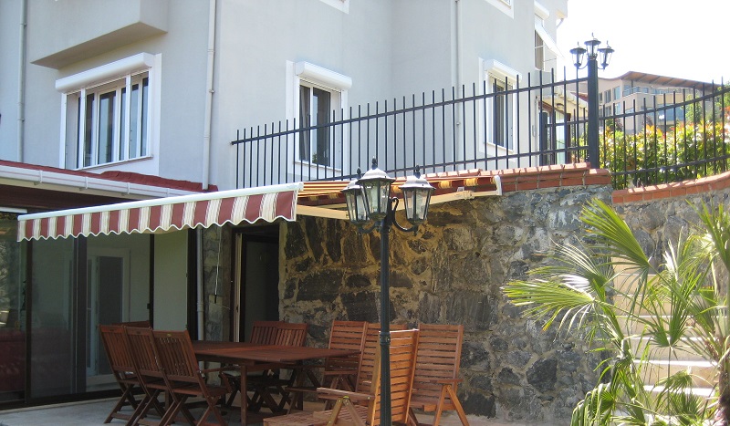 Spacious Istanbul Villa - Distinguished Area - Exterior