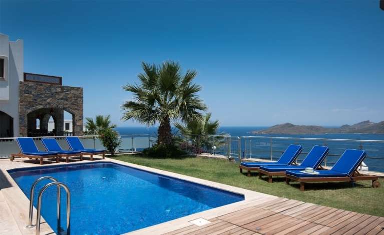 Partial Stone Bodrum Villa - Yalikavak - Pivate pool and sea views