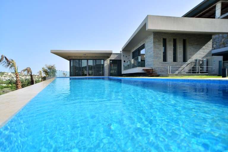 Newly Built Luxury Yalikavak Villas - Infinity swimming pool