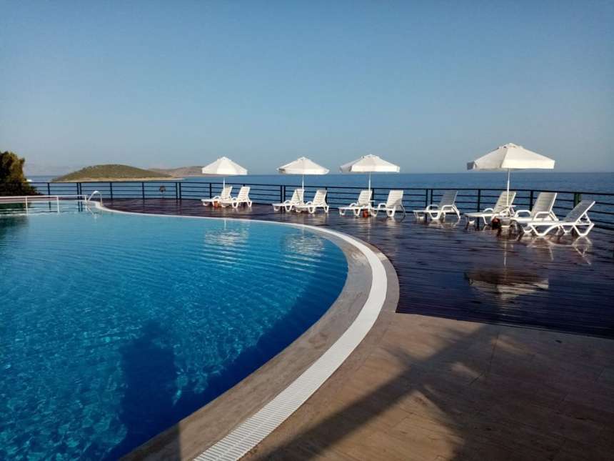 Yalikavak Apartments - Sea Front Position - Shared infinty pool