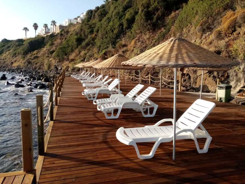 Yalikavak Apartments - Sea Front Position - Beach decking