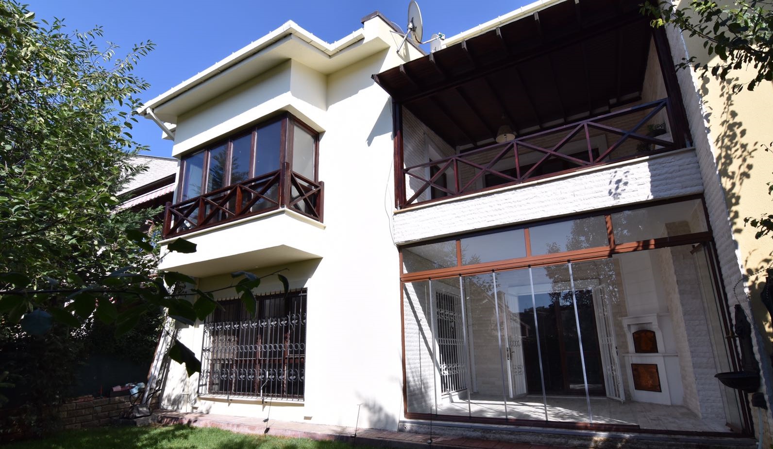 Private Istanbul Villa in Basaksehir - Rear facade