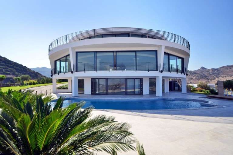 Exclusive Yalikavak Contemporary Villa - Sea Views - Unique curved design