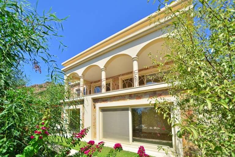 Sea & Marina View Yalikavak Villa - New tradtional design