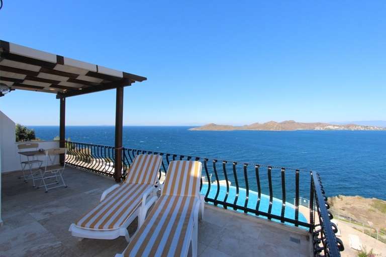 Yalikavak New Traditional Villa - Sea Views - Private sunbating