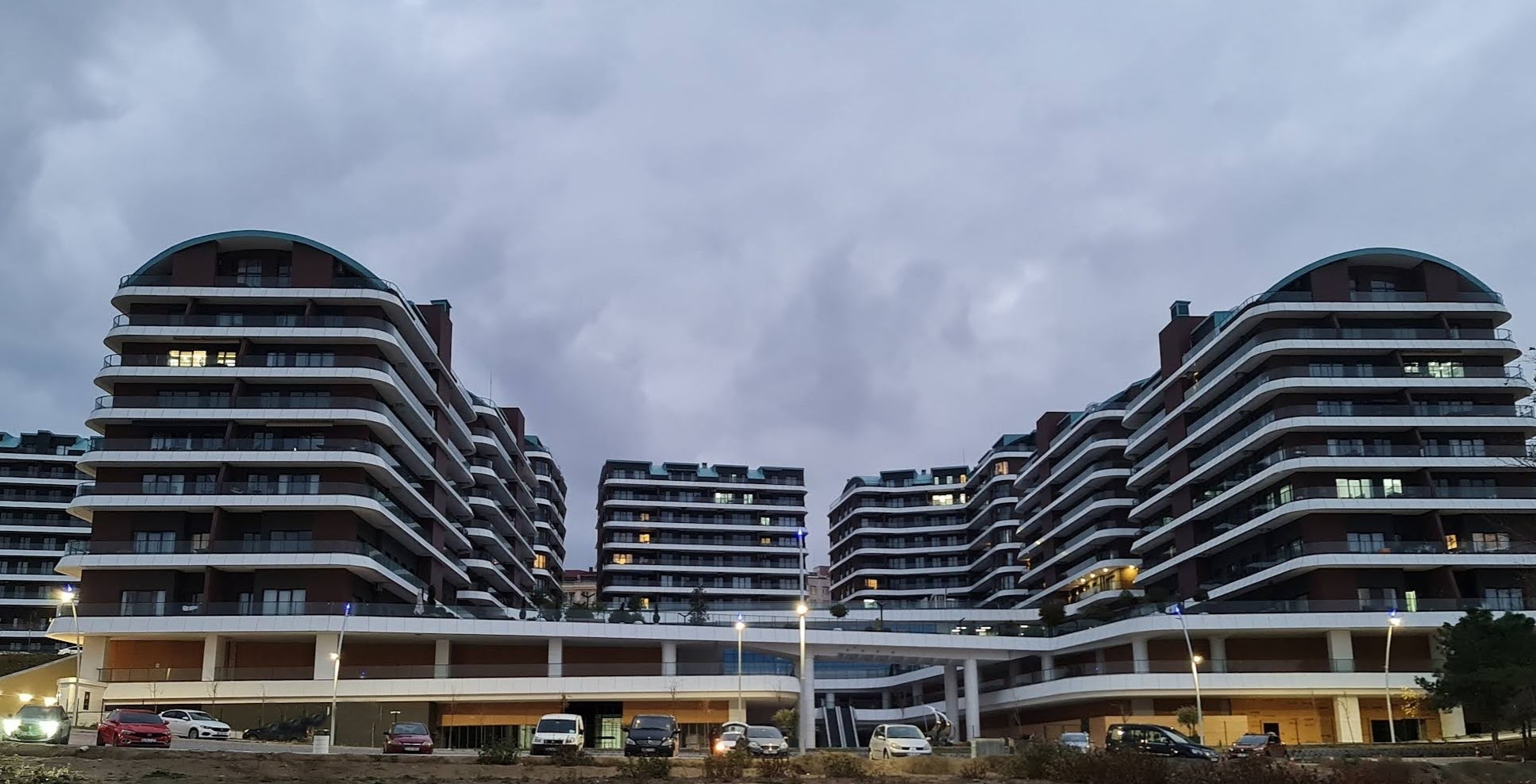 Luxury Sea Front Apartments - Istanbul - Contemporary Buildings