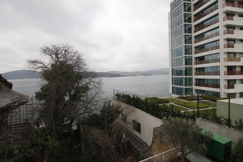 Bosphorus & Marina View Apartment - Tarabya -Views across to the Asian side