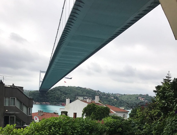 Bosphorus View Prestigious Istanbul Apartment - Fatih Sultan Mehmet Bridge