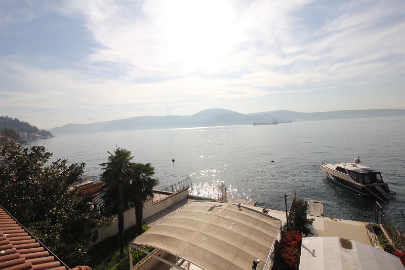 Prestigious Bosphorus Front apartment - Istanbul - Magnificent location