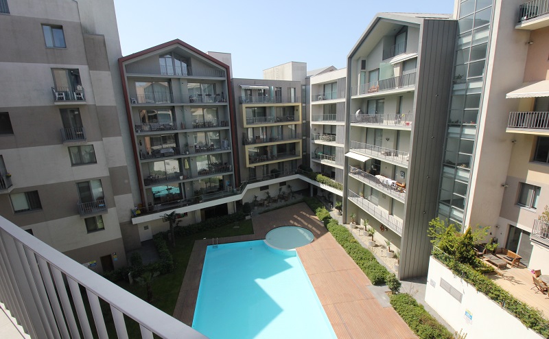 Stylish Modern Istanbul Apartment - Pool view apartment