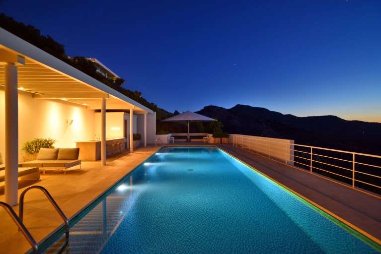 Designer Sea View Yalikavak Villa - Pool and cubana