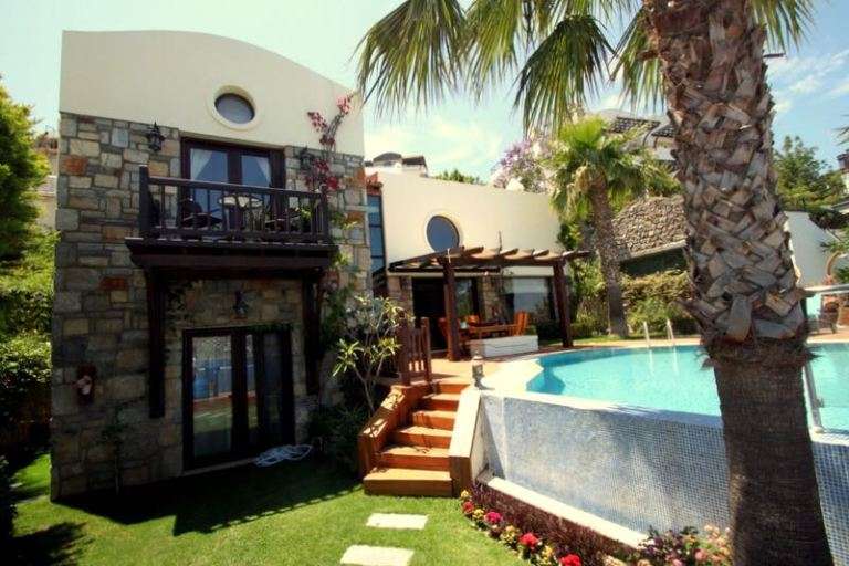 Panoramic Sea View Villa - Yalikavak - Two tier gardens