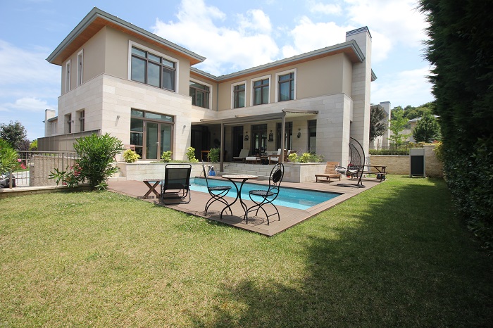 Modern Prestigious Family Home - Istanbul - Large private gardens