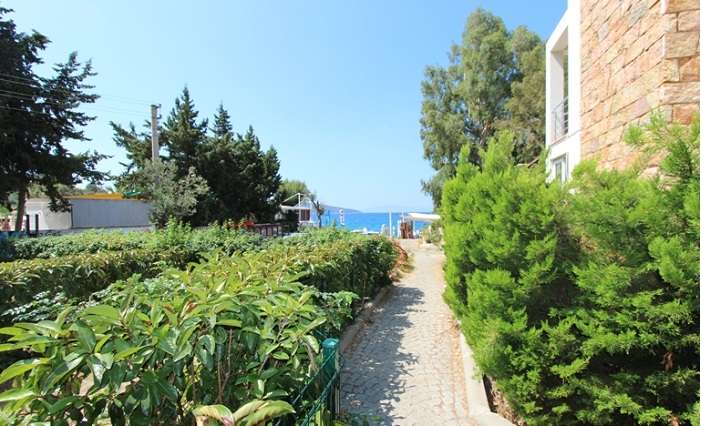Sea Front Villa - Bodrum Town - 20m to the beach
