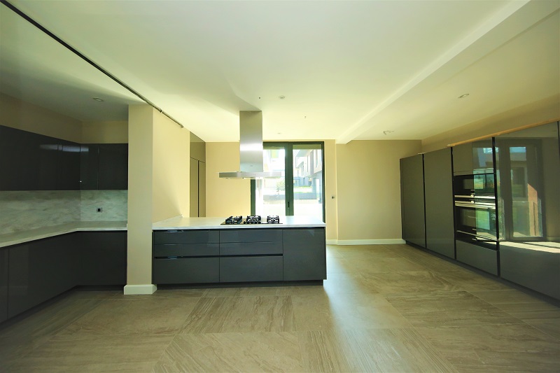 Prestigious Bosphorus View Istanbul Apartments - Separate kitchens