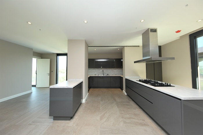 Prestigious Bosphorus View Istanbul Apartments - Spacious fully fitted modern kitchens