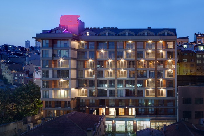 City Centre Apartment - Taksim Istanbul - Small residential complex