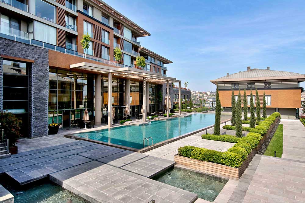 Luxury Istanbul Apartment - Prestigious Location - 2 outdoor pool