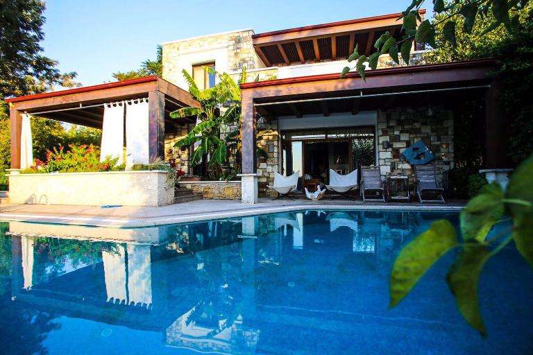 Sea View Luxury Villa In Yalikavak - Large private pool