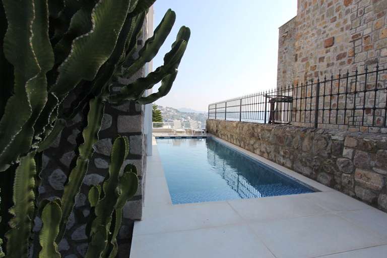 Sea View Stone Villa In Yalikavak - Plunge pool