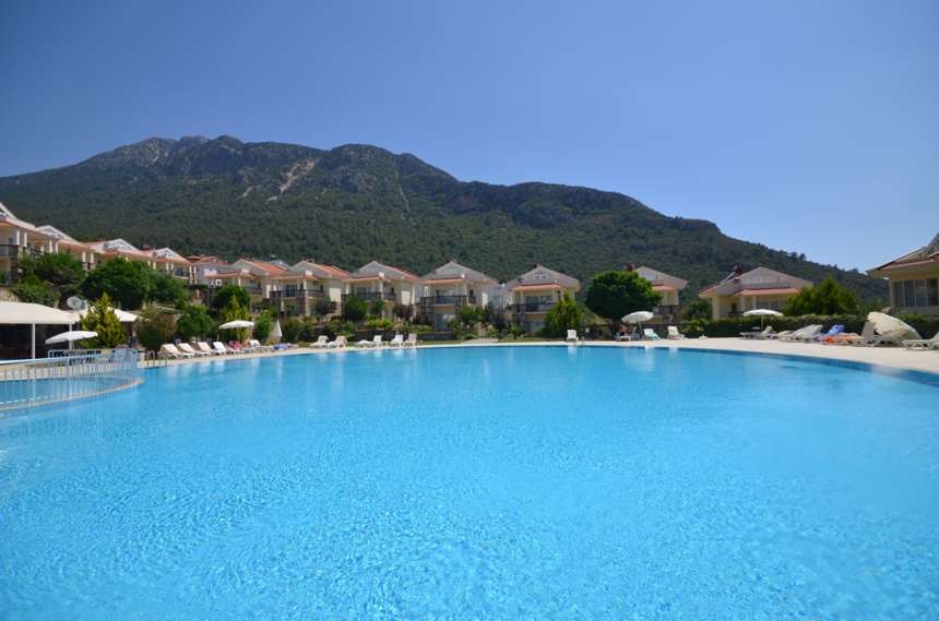 	 Ovacik villa with mountain backdrop -Exterior