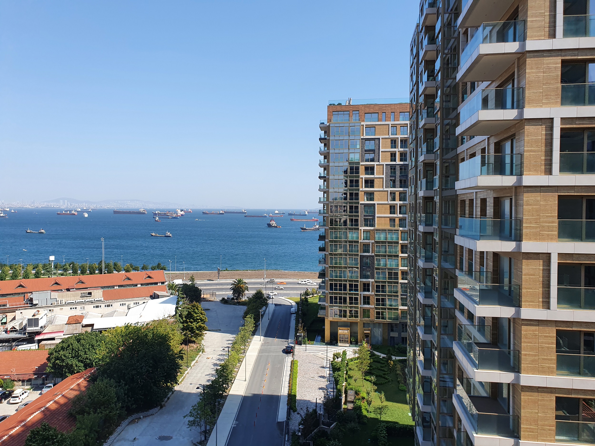 Prestigious Istanbul Sea Front Apartments - Close To Sea