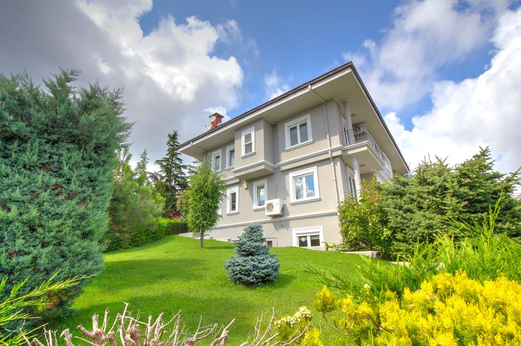 Bosphorus View Istanbul Villa - Modern Istanbul property