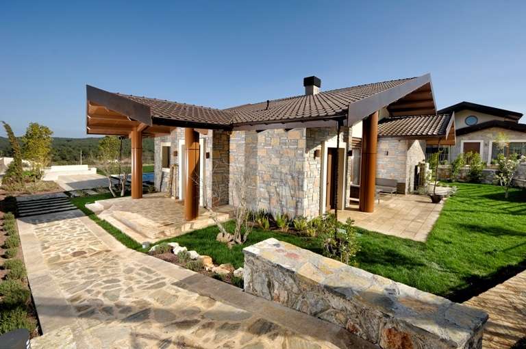 Luxury Golf Bungalows In Bodrum - Ample outdoor living space