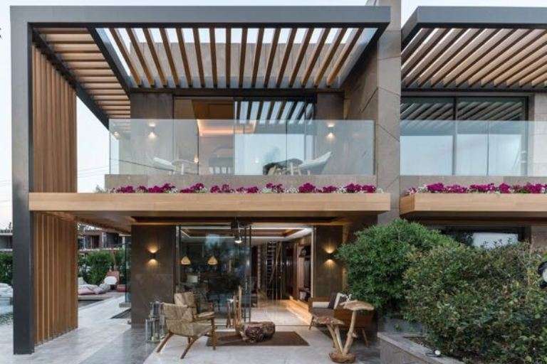 Beach Front Luxury Villas - Bitez - Ample outdoor living space and privacy