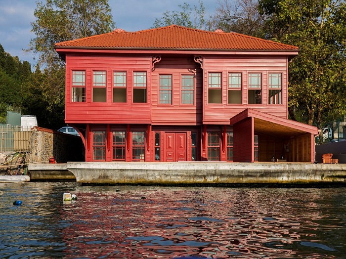 Asian Istanbul Bosphorus Mansion - Sea front Ottoman property