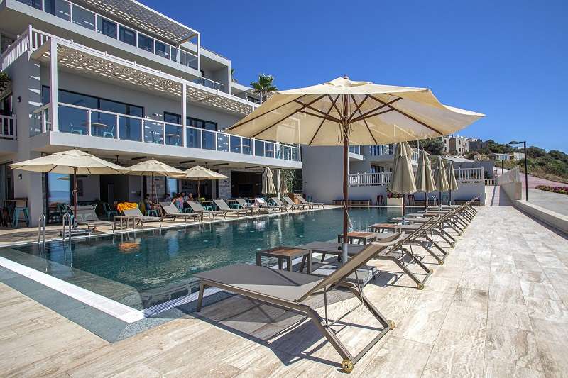 Gumusluk Sea Front Penthouses - Communal pool