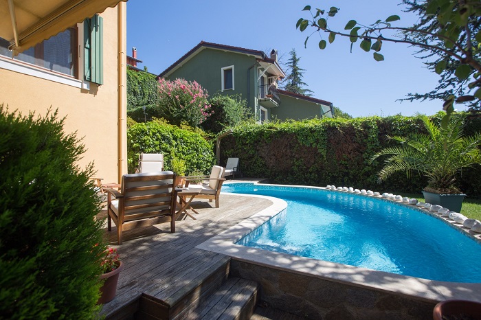 Prestigious Nature View Istanbul Villa - Private swimming pool