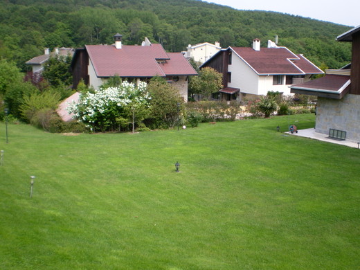 Zekeriyakoy Countryside Home - Complex view