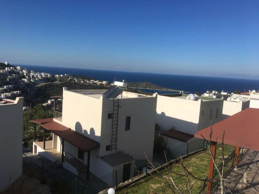 Bagain 3-Bed Gumusluk Villa - Hillside location