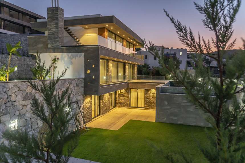 New Yalikavak Sea View Villas - Large private gardens