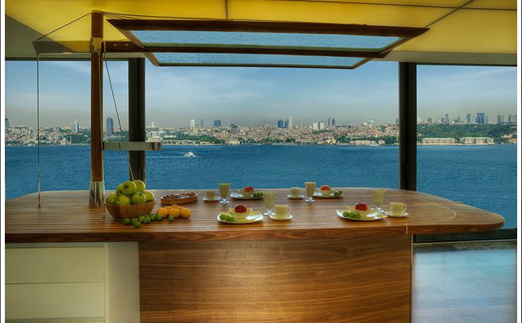 Uskudar sea view property
