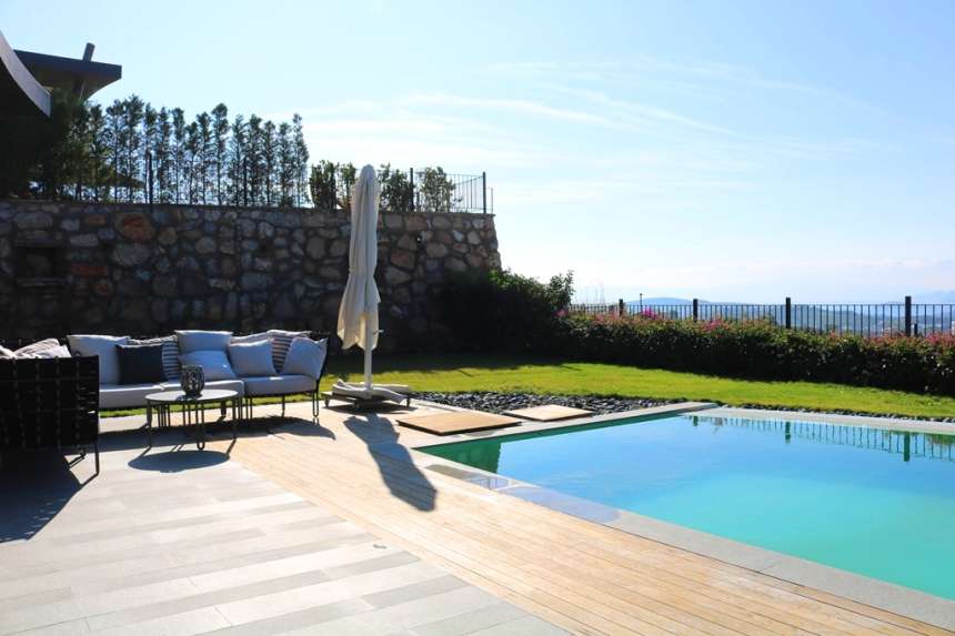 Luxury Konacik Bungalow - Bodrum - Decked sun terraces