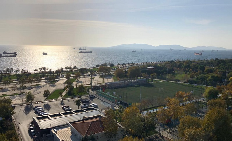 Sea View Asian Istanbul Property - Sea front park